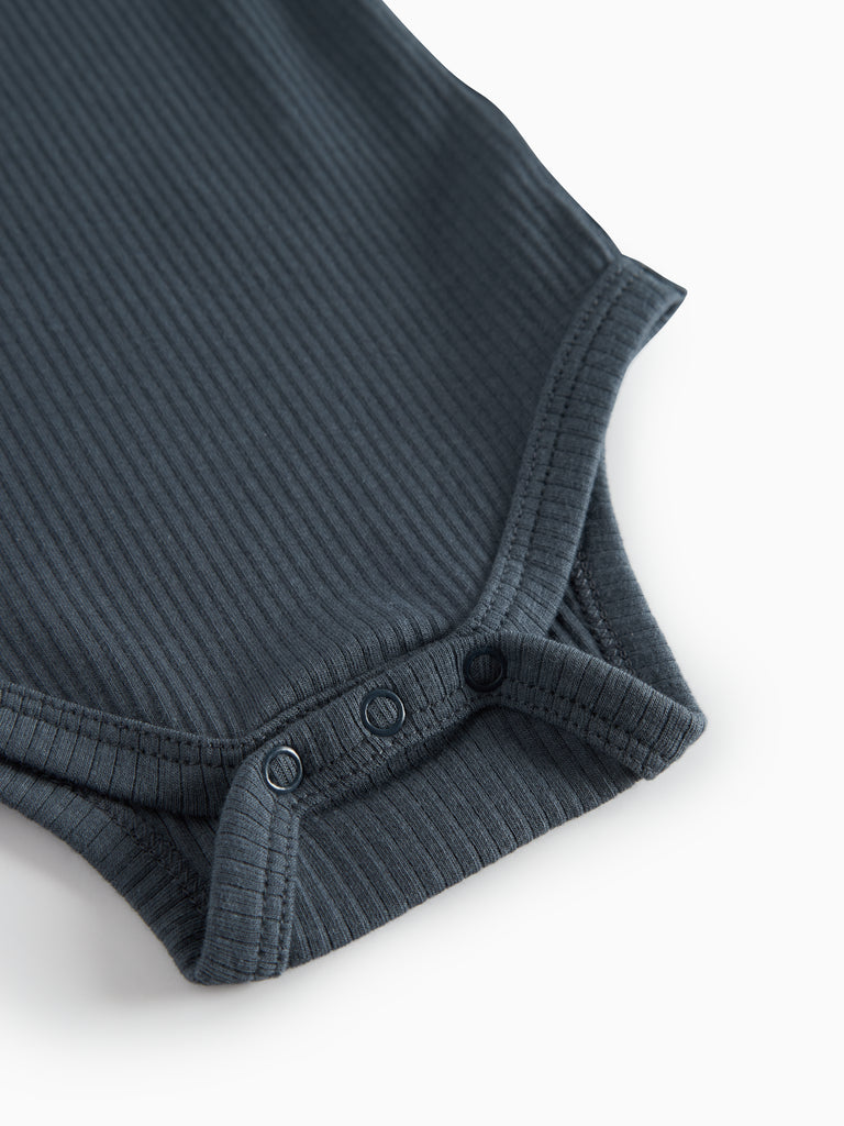Modal body, Blue