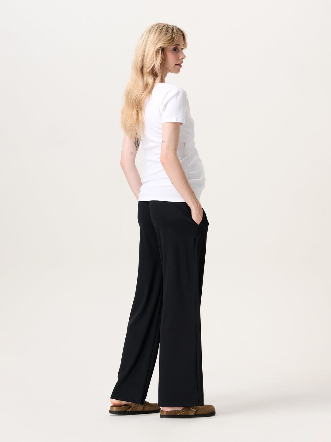 Buksur, Black