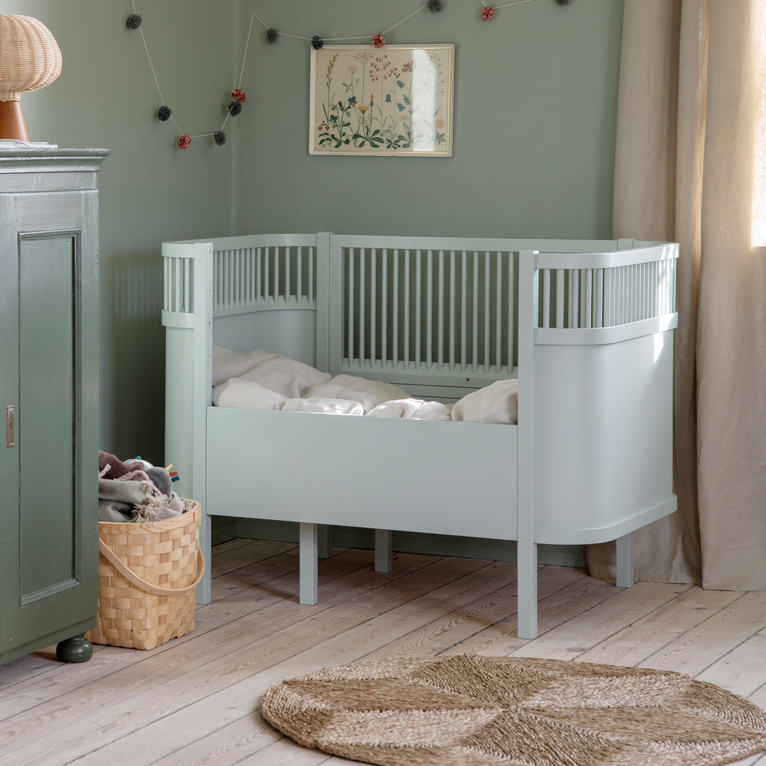 Sebra song, Baby og Junior, Mist Green