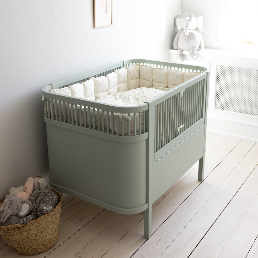 Sebra song, Baby og Junior, Mist Green