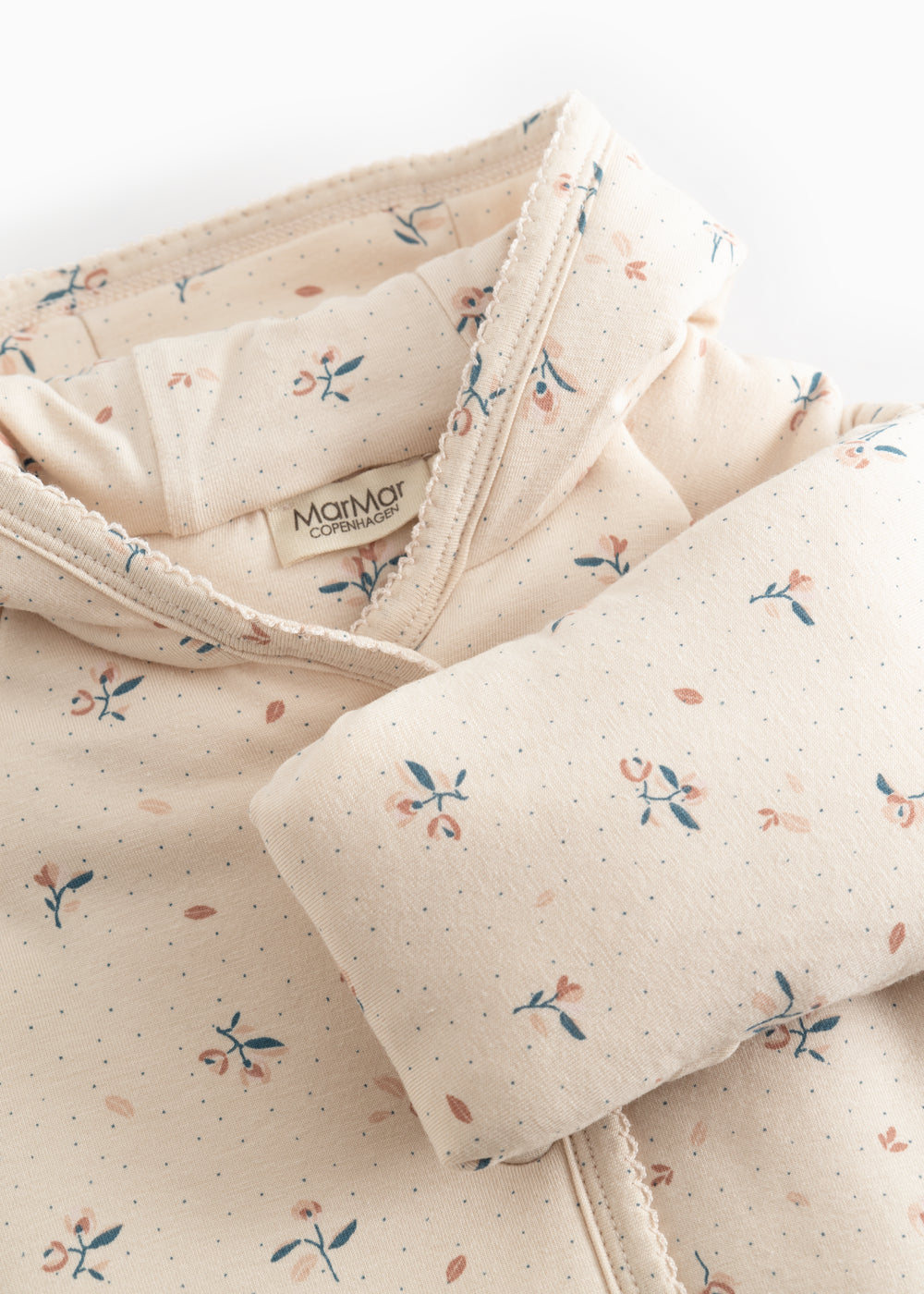 Rexa drakt, Roses