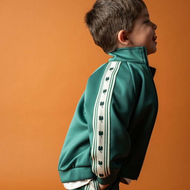 Andrea jakki, Green