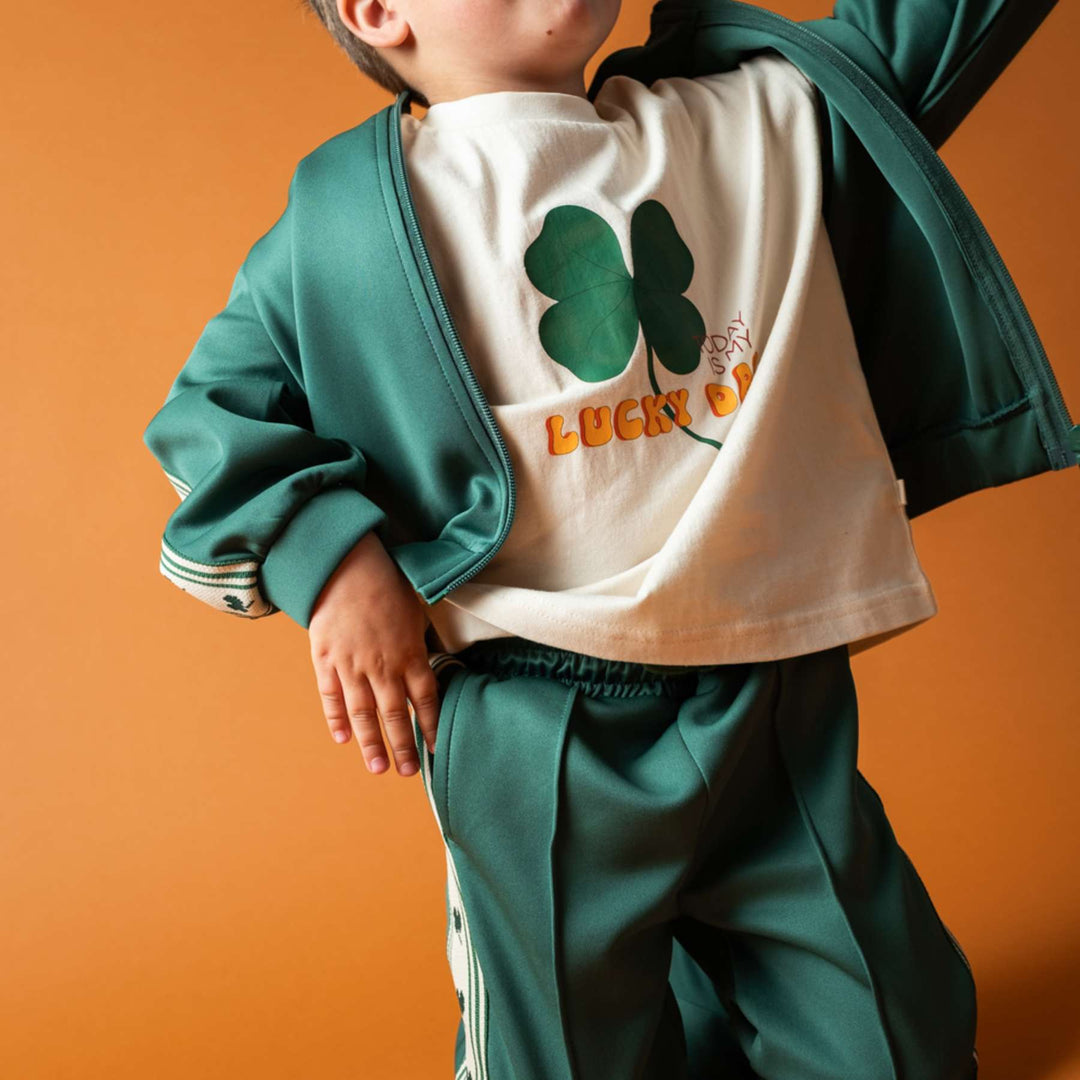 Andrea jakki, Green