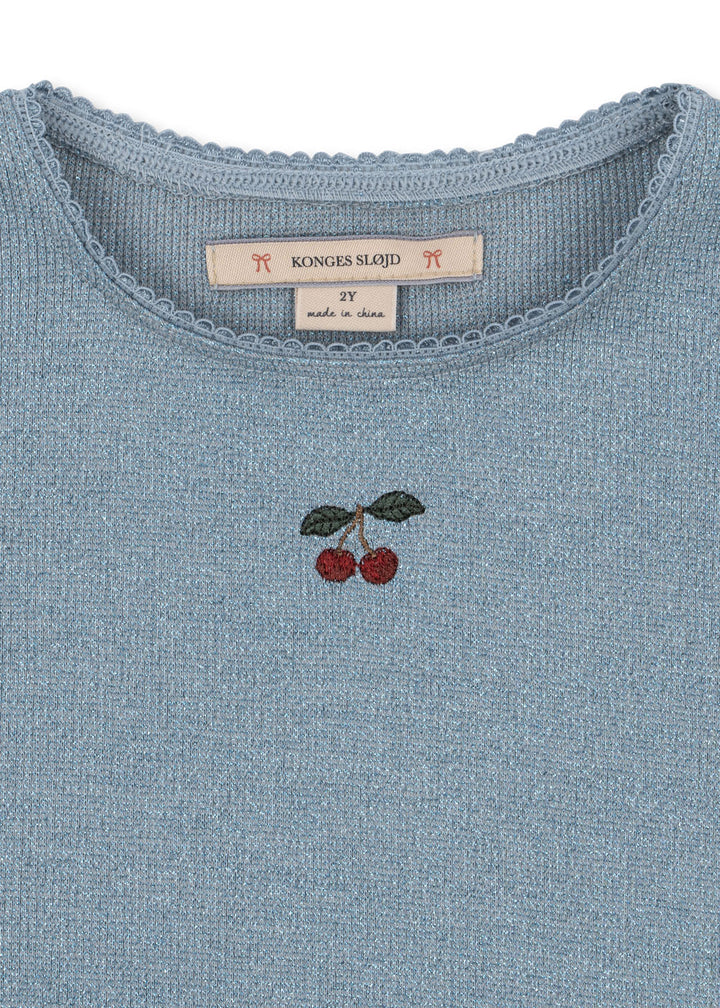Roli blusa, Sleet
